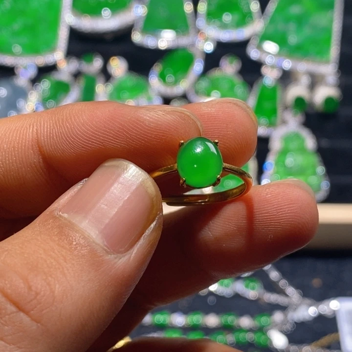 翡翠戒指未镶嵌天然A货翡翠