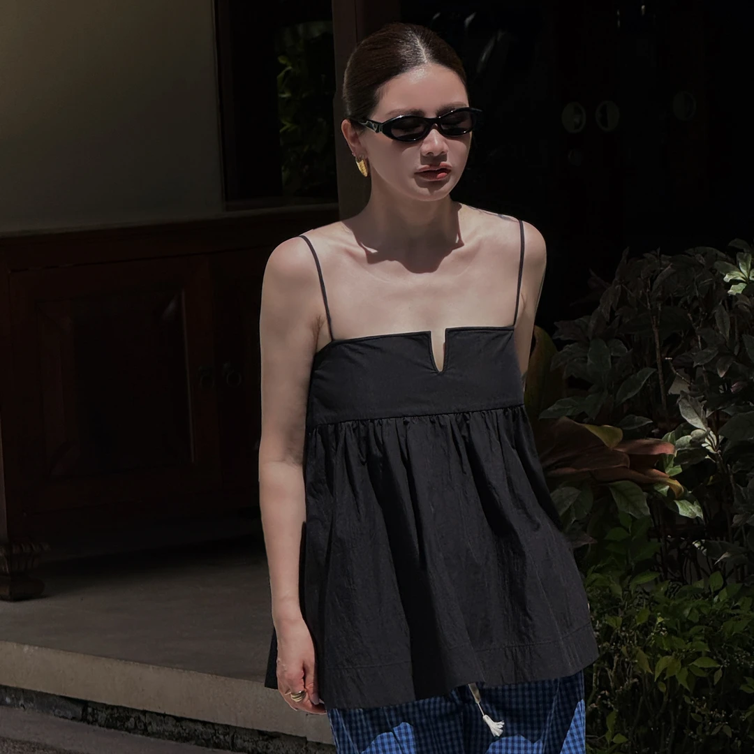 【CHU/2025SSNEW】原创设计《黑遇》U领吊带上衣YQ2523