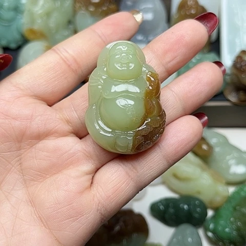 和田玉颈饰未镶嵌华**羊