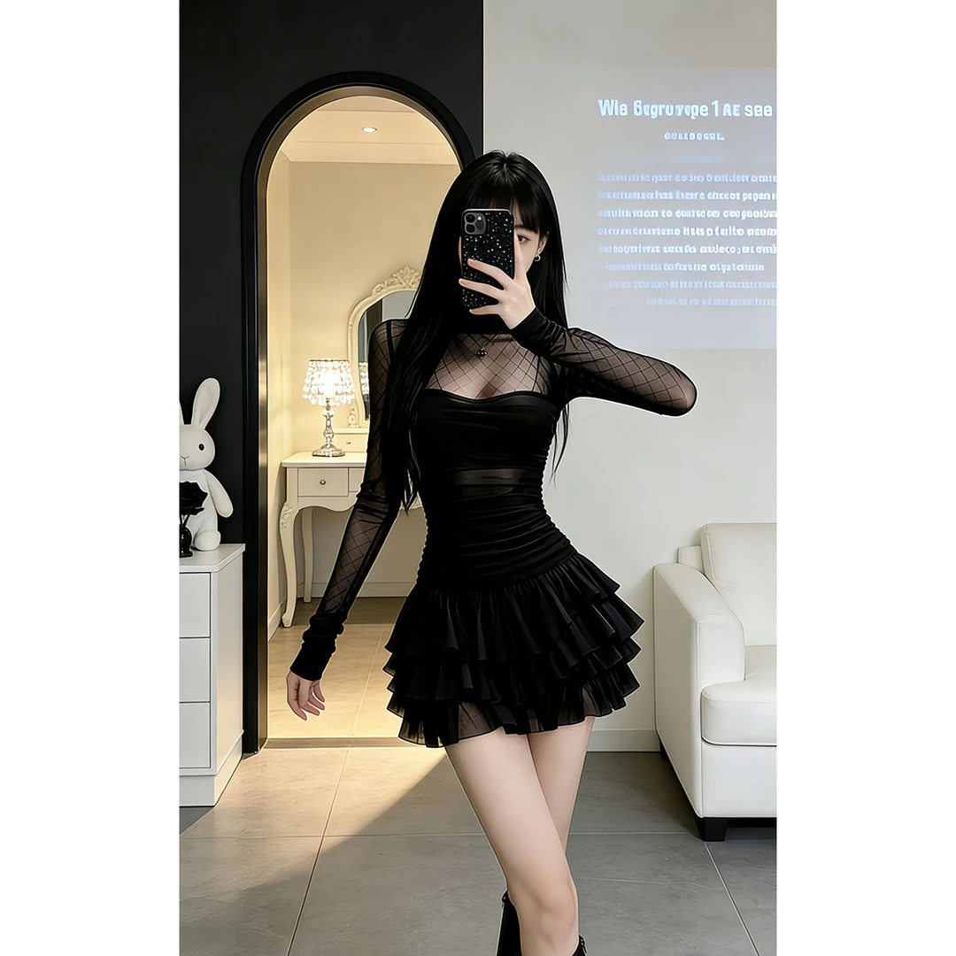 性感辣妹风气质半高领黑色连衣裙女设计感新款修身百搭a字短裙子