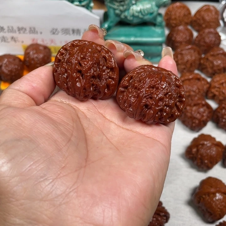 邱***雷吊坠文玩核桃白狮子7LXP#00#