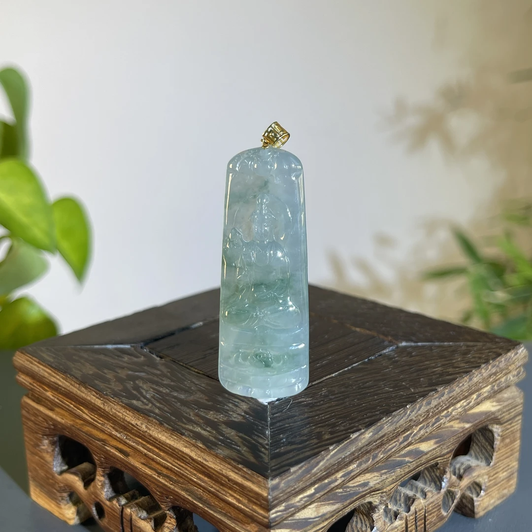 JTW17-68 天然缅甸A货翡翠 18K金扣头观音