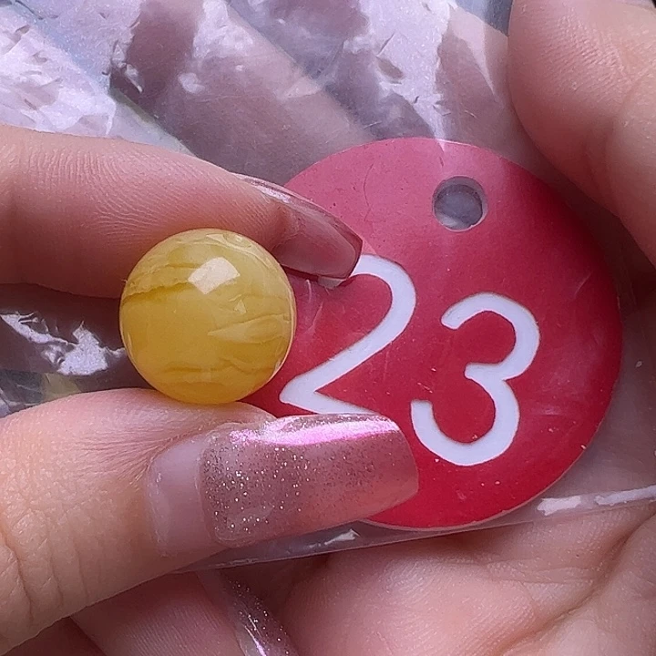 未镶嵌蜜蜡裸石13.6mm鸡油黄圆珠