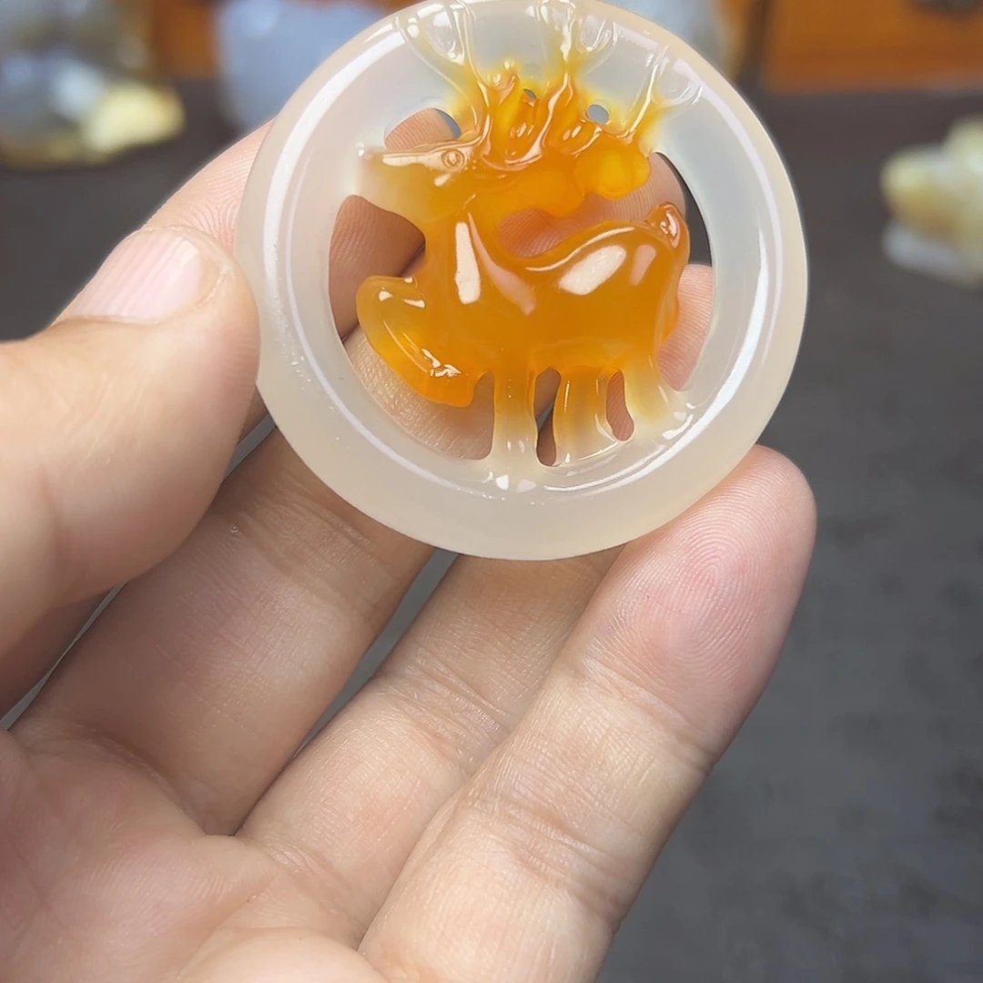 你***吧玛瑙/玉髓未镶嵌时尚潮流手把件吊坠