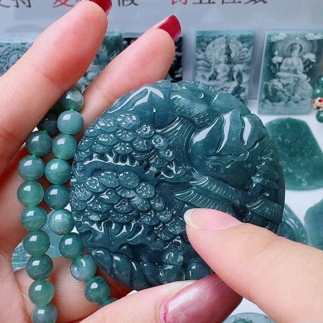 翡翠未镶嵌颈饰111