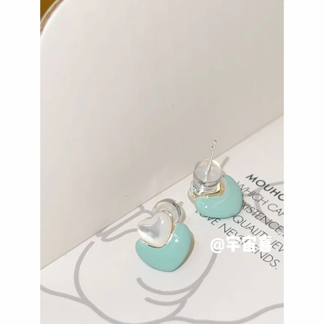 铜合金贝壳耳饰 B2-108【银白色迷你蓝绿色珐琅贝壳爱心耳钉】