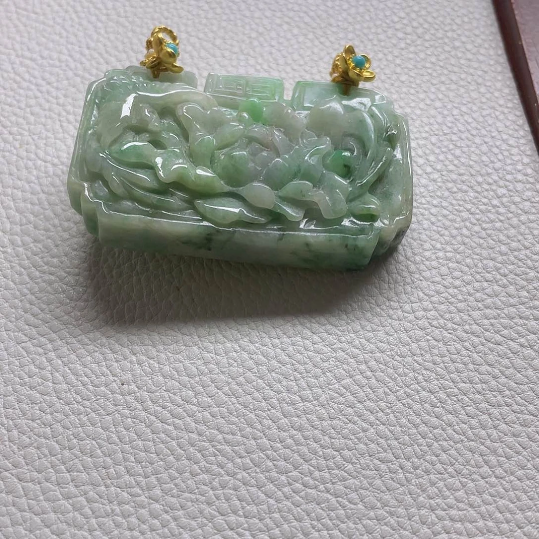 翡翠未镶嵌颈饰翡翠包包锁