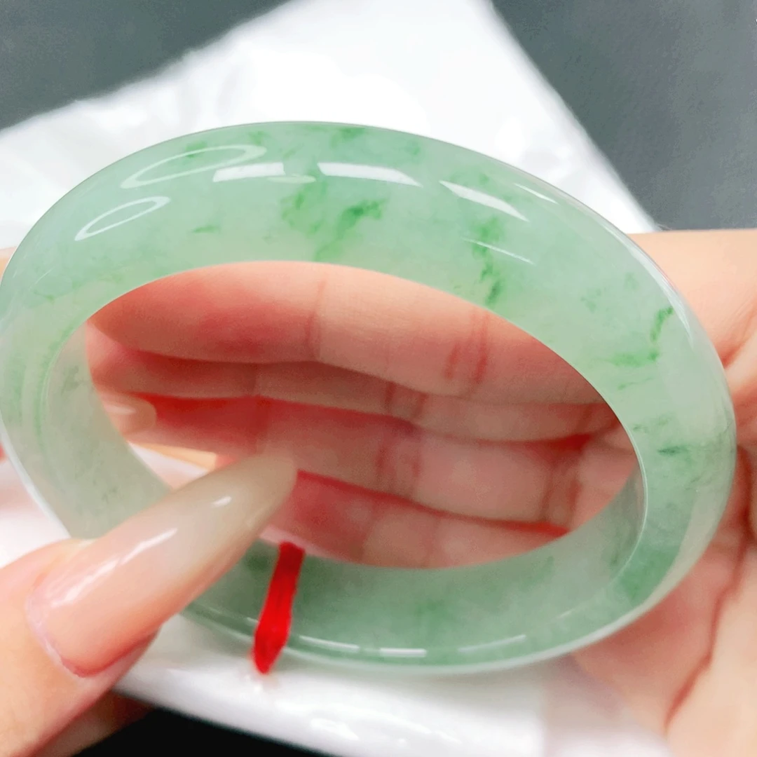 翡翠未镶嵌手镯57