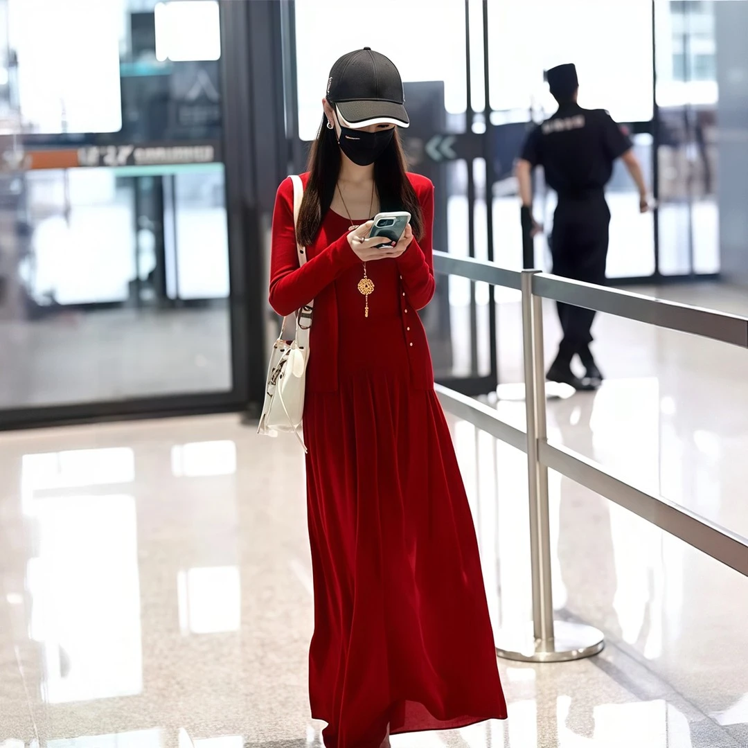 法式名媛风时尚套装裙女2025秋新款大红色针织衫背心半身裙三件套