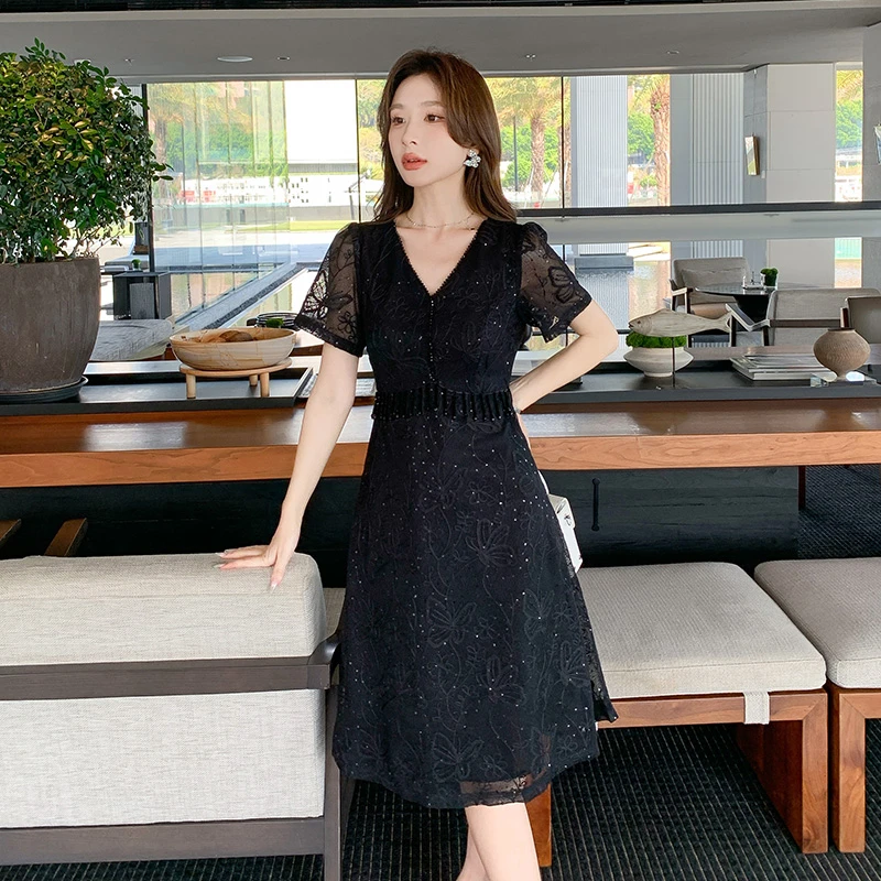 奢姿大码女装2025夏季新款胖妹妹时尚高级亮片气质蕾丝短袖连衣裙