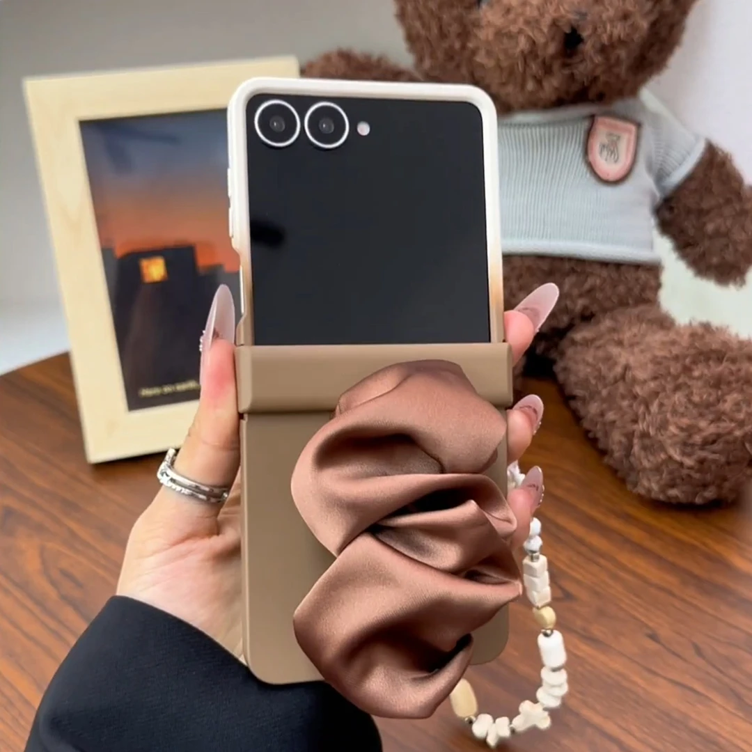 渐变棕色弹力丝巾腕带适用小米mixflip2手机壳荣耀magicvflip2