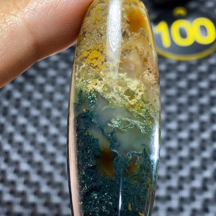 禹***呈未镶嵌颈饰玛瑙/玉髓