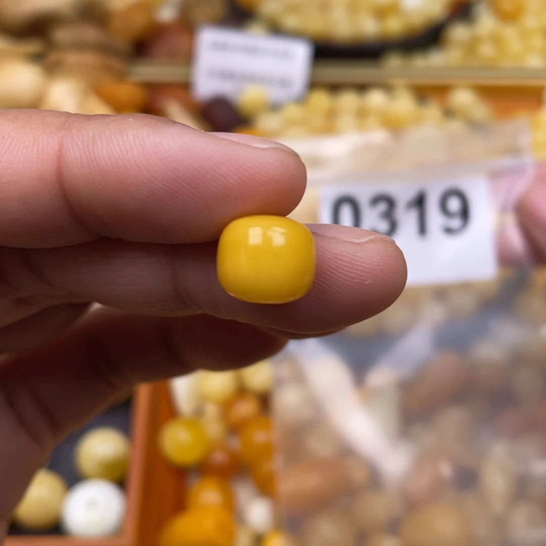 琥珀珠宝奇石未镶嵌11.1