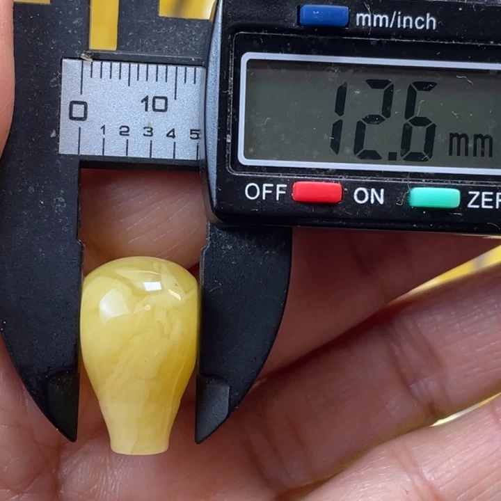 蜜蜡未镶嵌裸石9杂