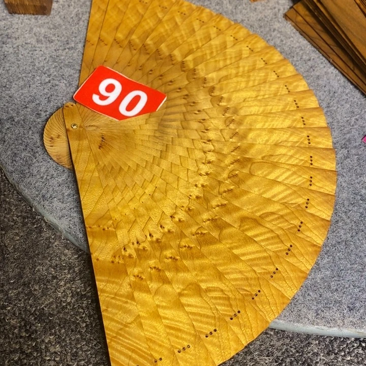 金丝楠神***杨金丝楠木扇子