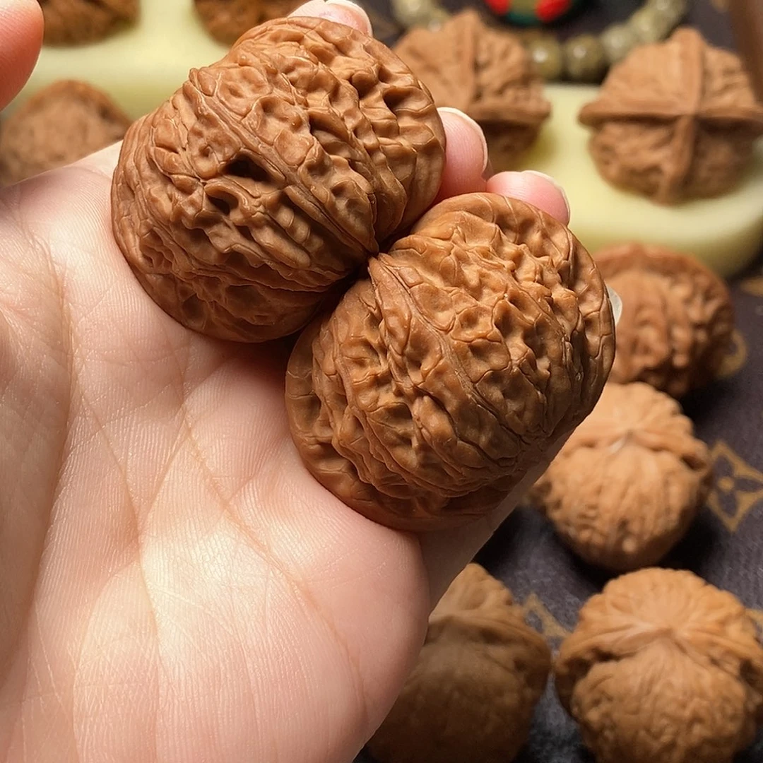 N***力文玩核桃吊坠全品磨盘40尺