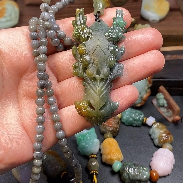 Z***Z定制翡翠未镶嵌毛货抛光