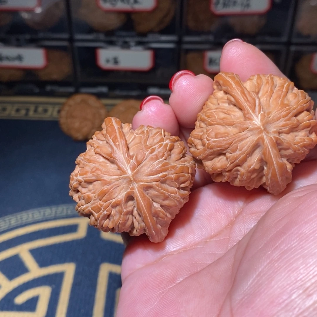 怒***哥文玩核桃把件磨盘