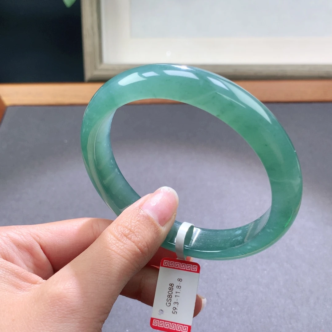 翡翠手镯未镶嵌天然翡翠手镯叮当镯