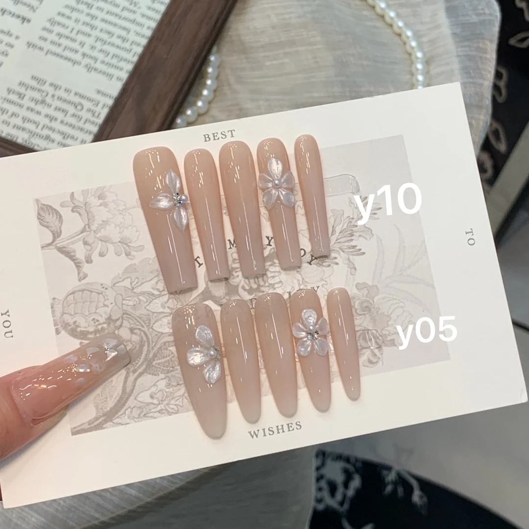 【乳白冰花】手工穿戴甲