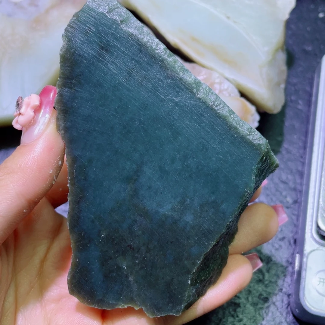 和田玉未镶嵌珠宝半成品