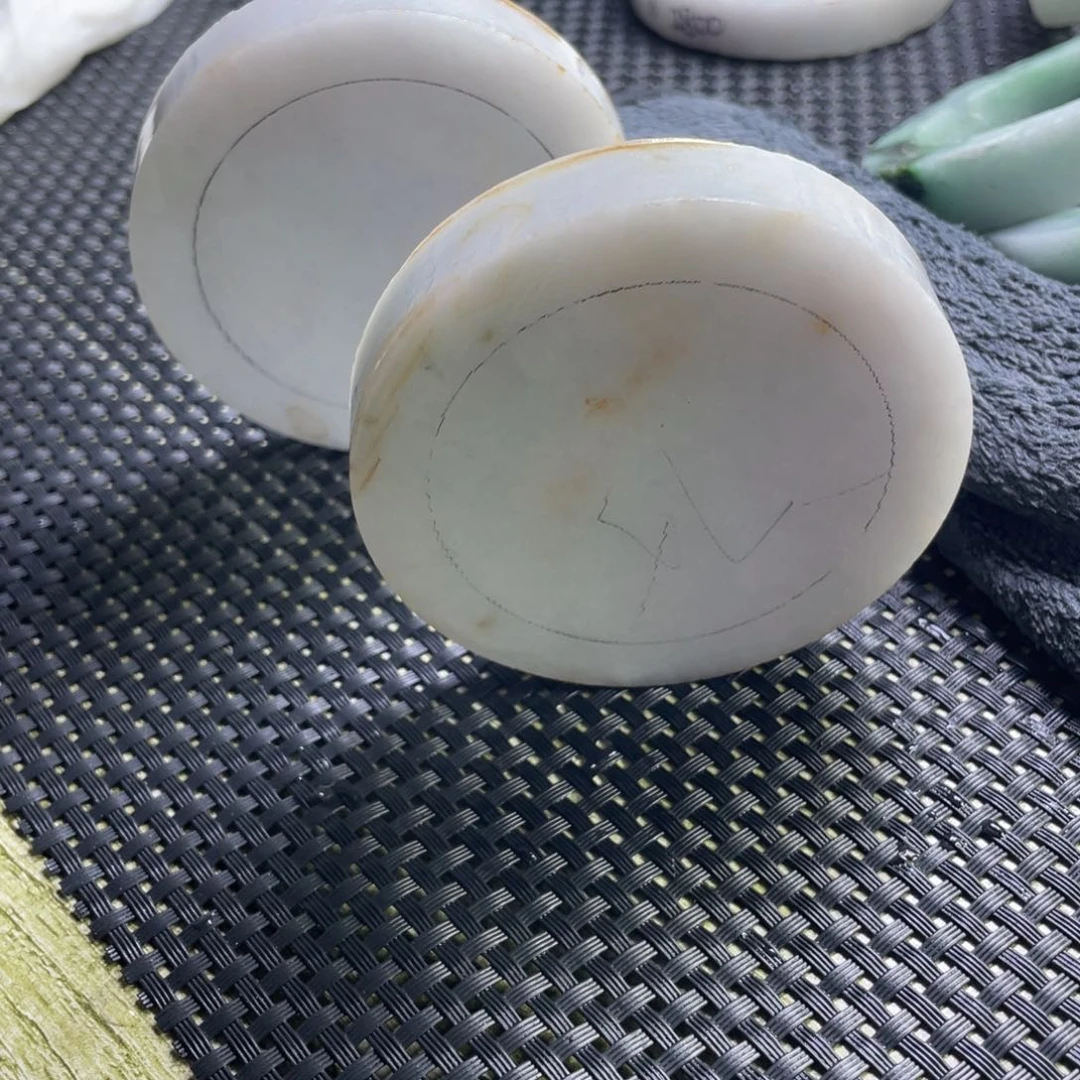 哆***梦定制翡翠手镯未镶嵌手镯