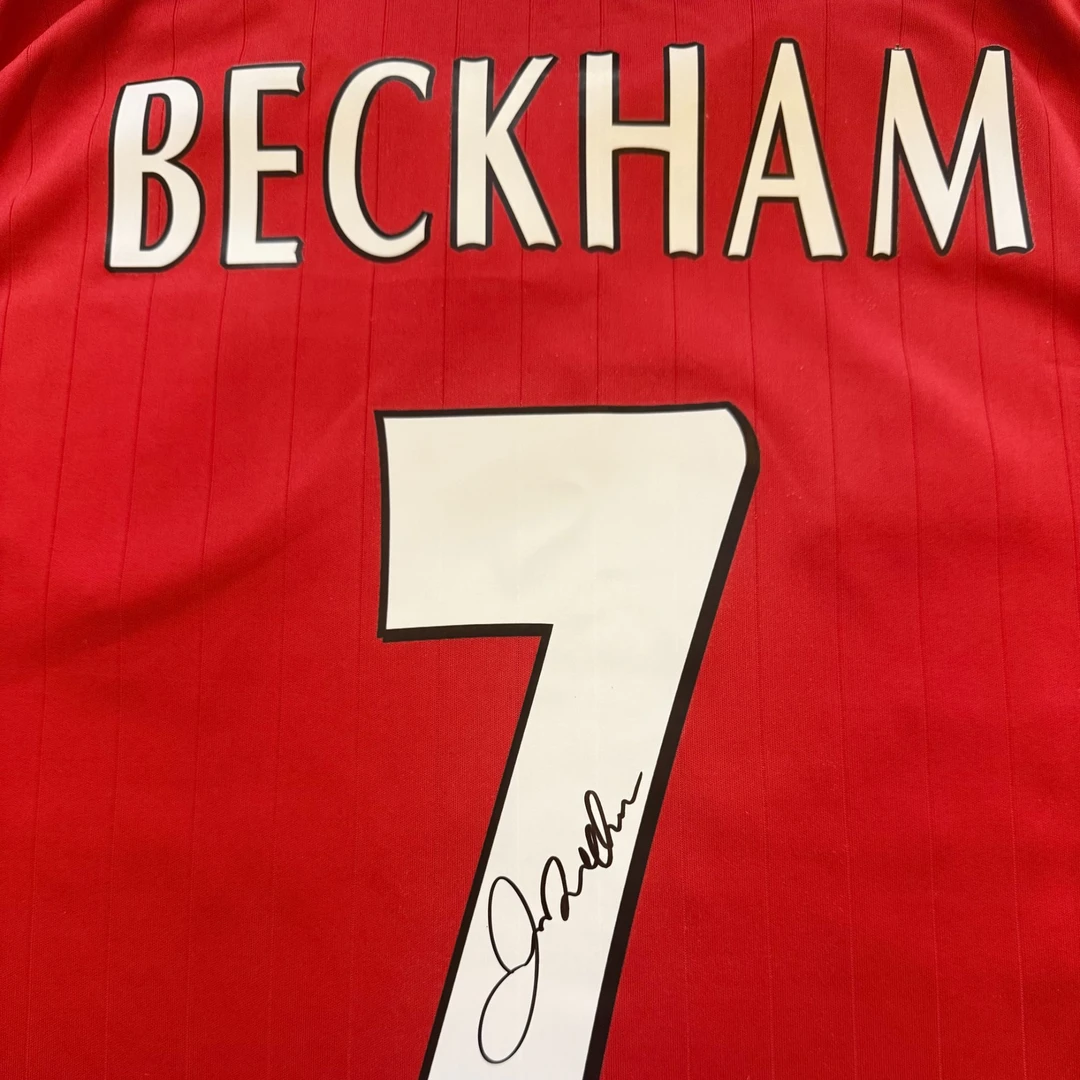贝克汉姆曼联亲签球衣【含icons证书】