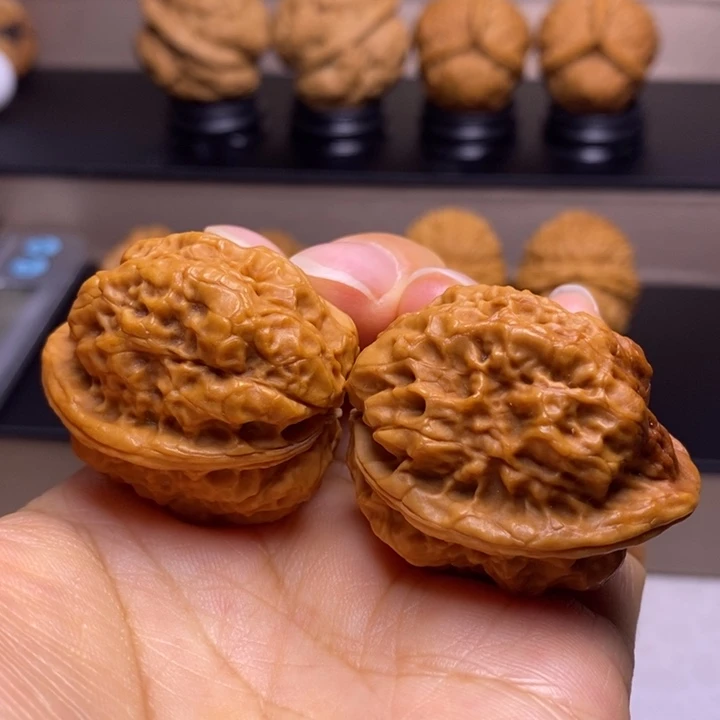 文玩核桃把件霸王枪金蟾6