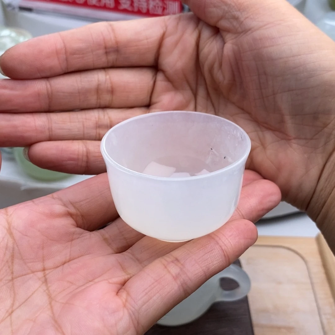 h***e岫玉未镶嵌四大名玉茶杯