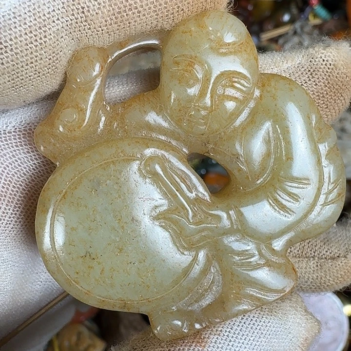 和田玉未镶嵌挂件