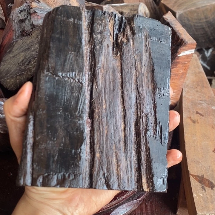 交趾黄檀（大红酸枝）离**乐