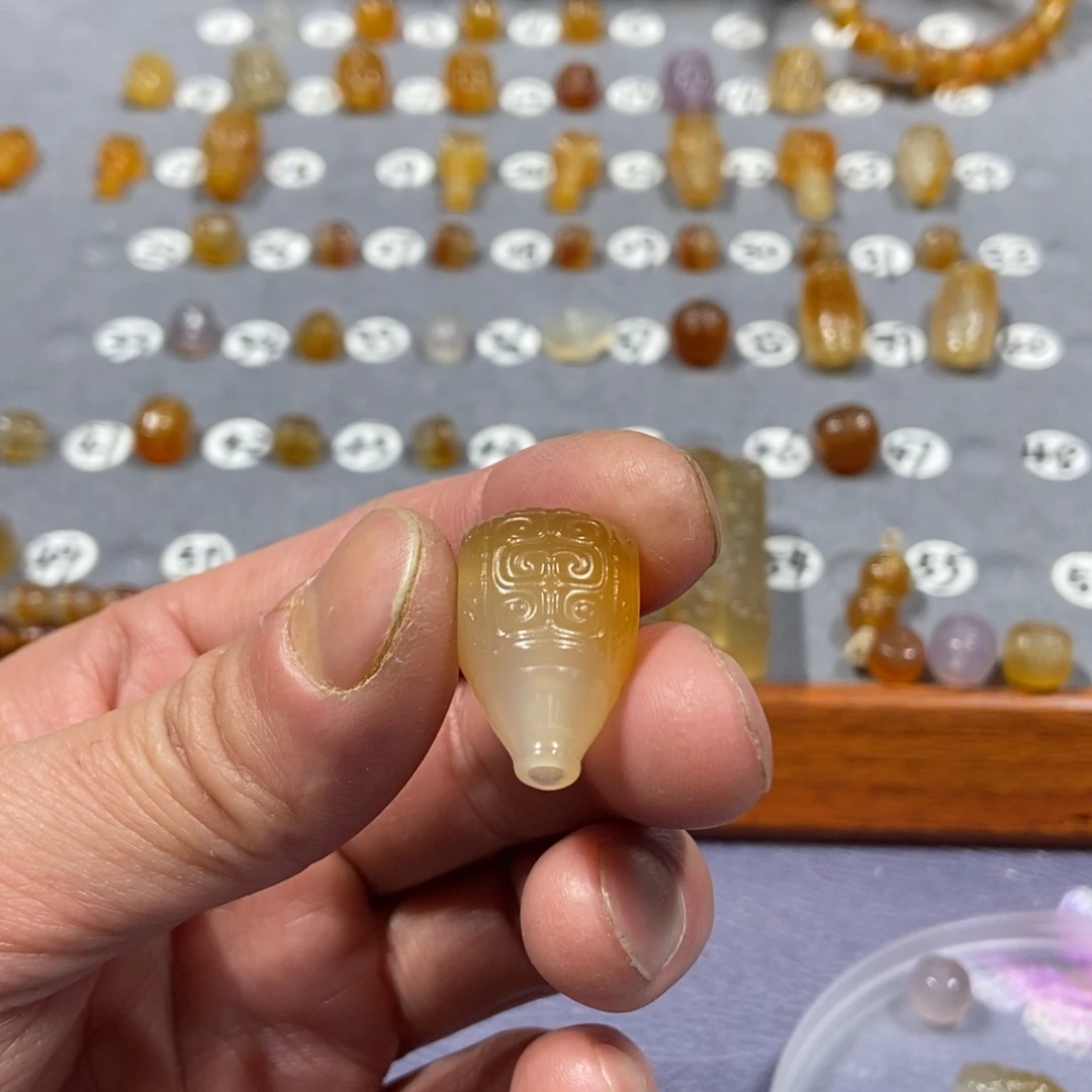 李***丽玛瑙/玉髓合金颈饰三通