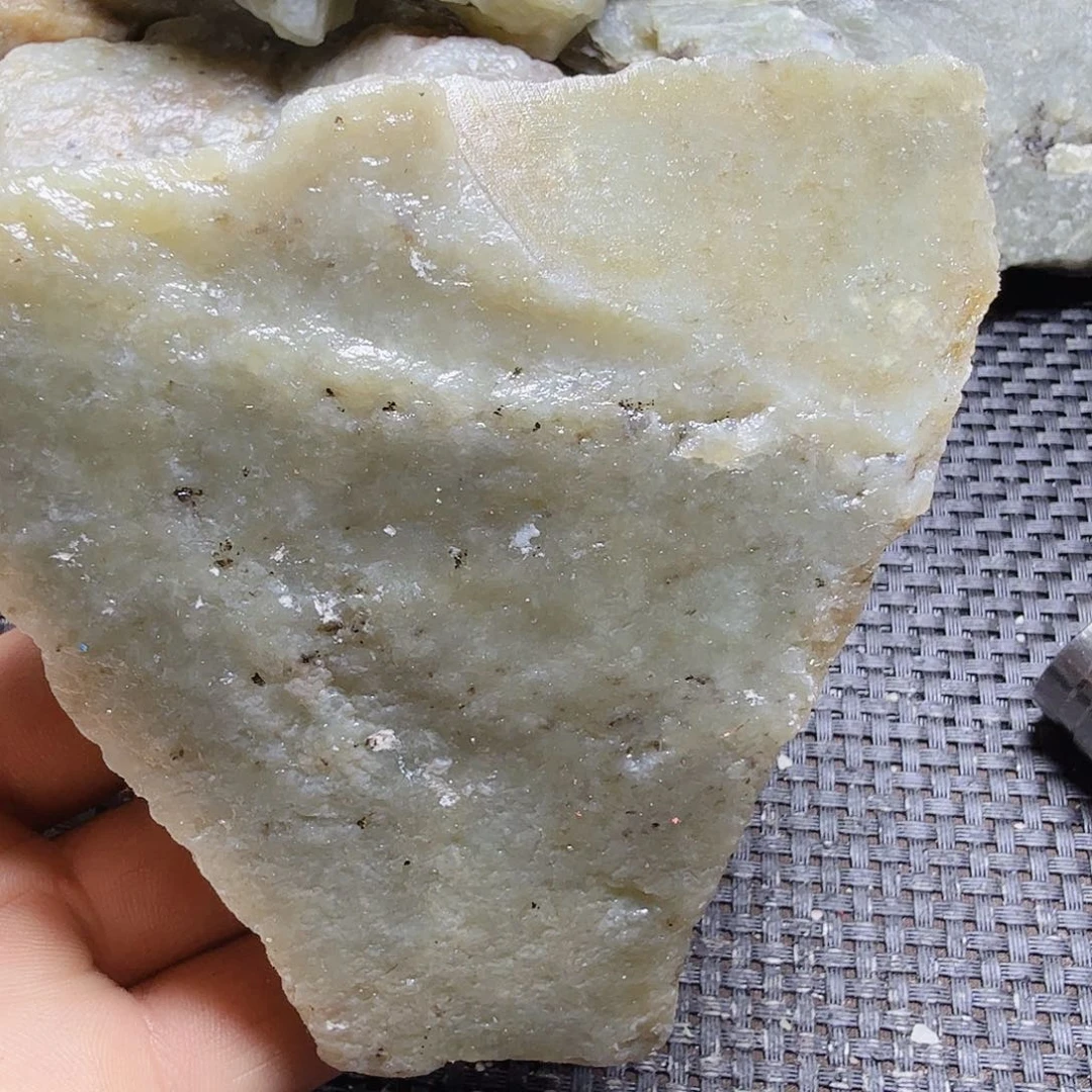 和田玉（糖玉）未镶嵌珠宝半成品