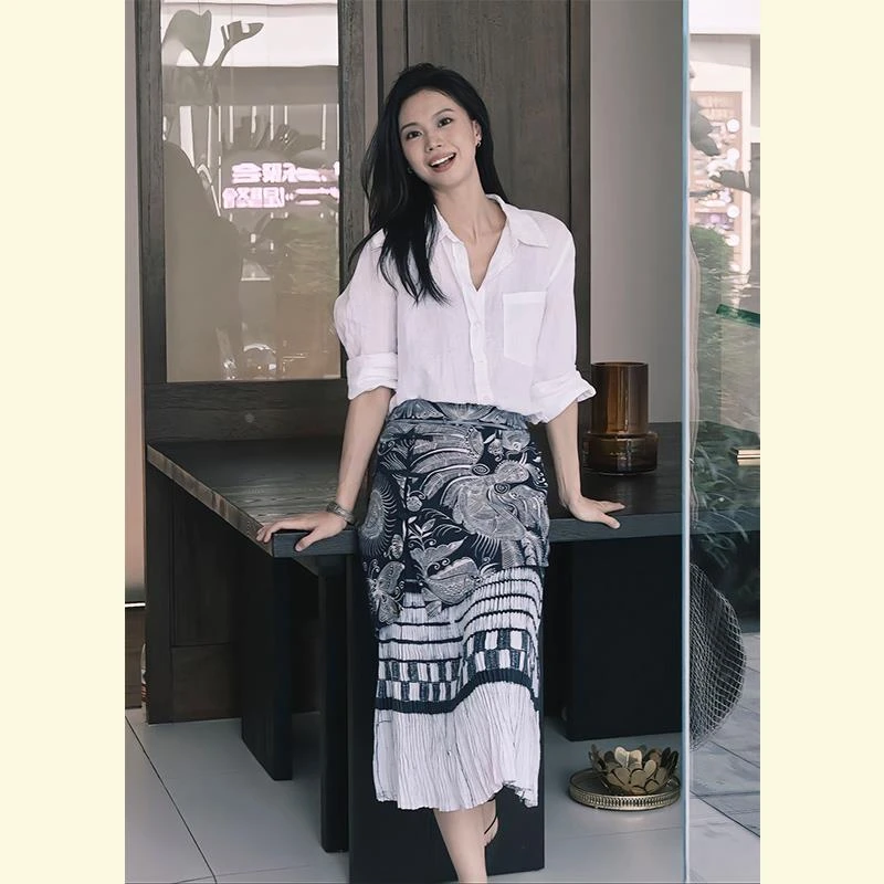 清冷贵气感穿搭小香风通勤休闲白色衬衫蓝色印花半身裙套装女夏季