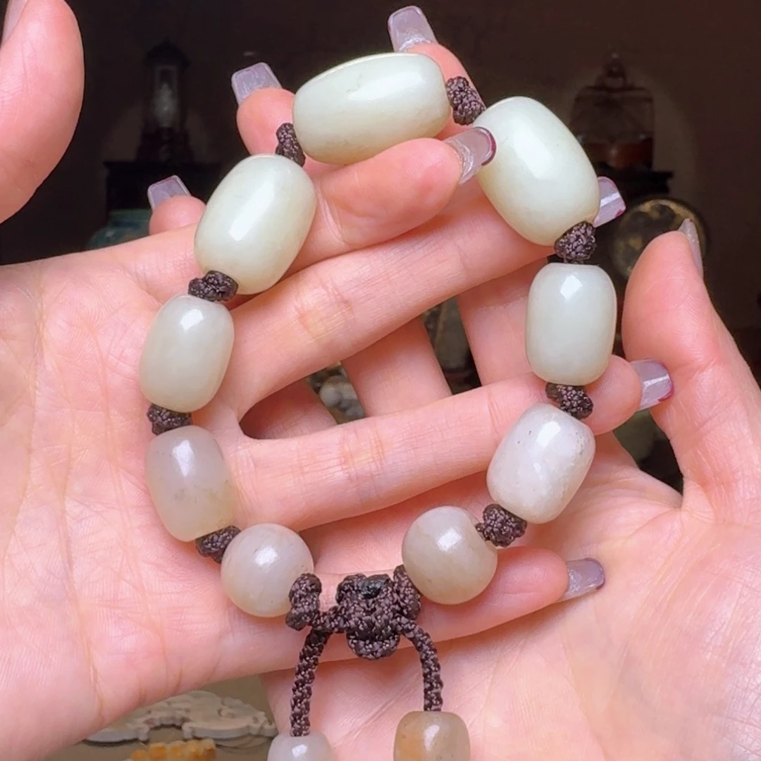 和田玉颈饰未镶嵌茶**欢