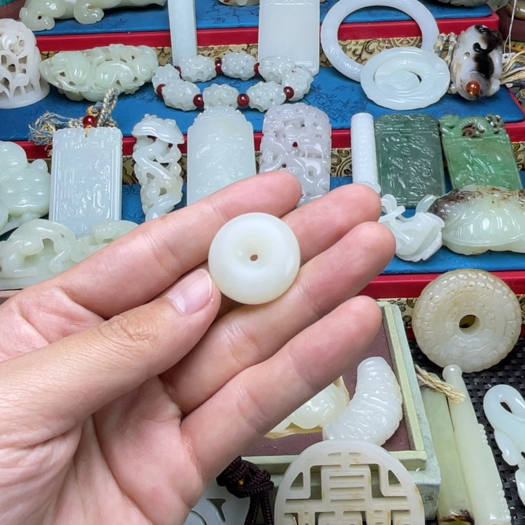 和田玉未镶嵌挂件欣*