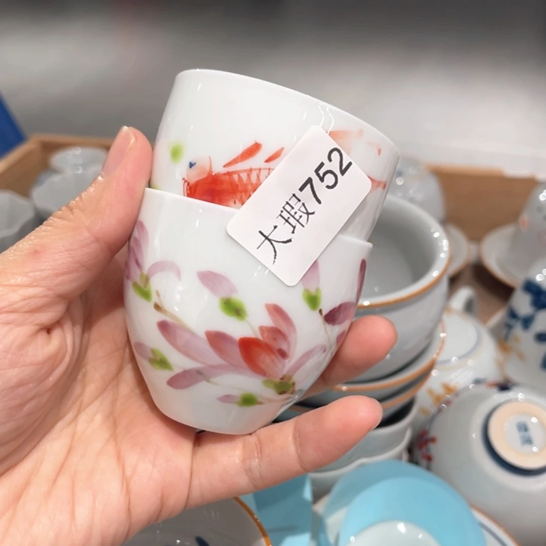 釉下手绘茶具微瑕