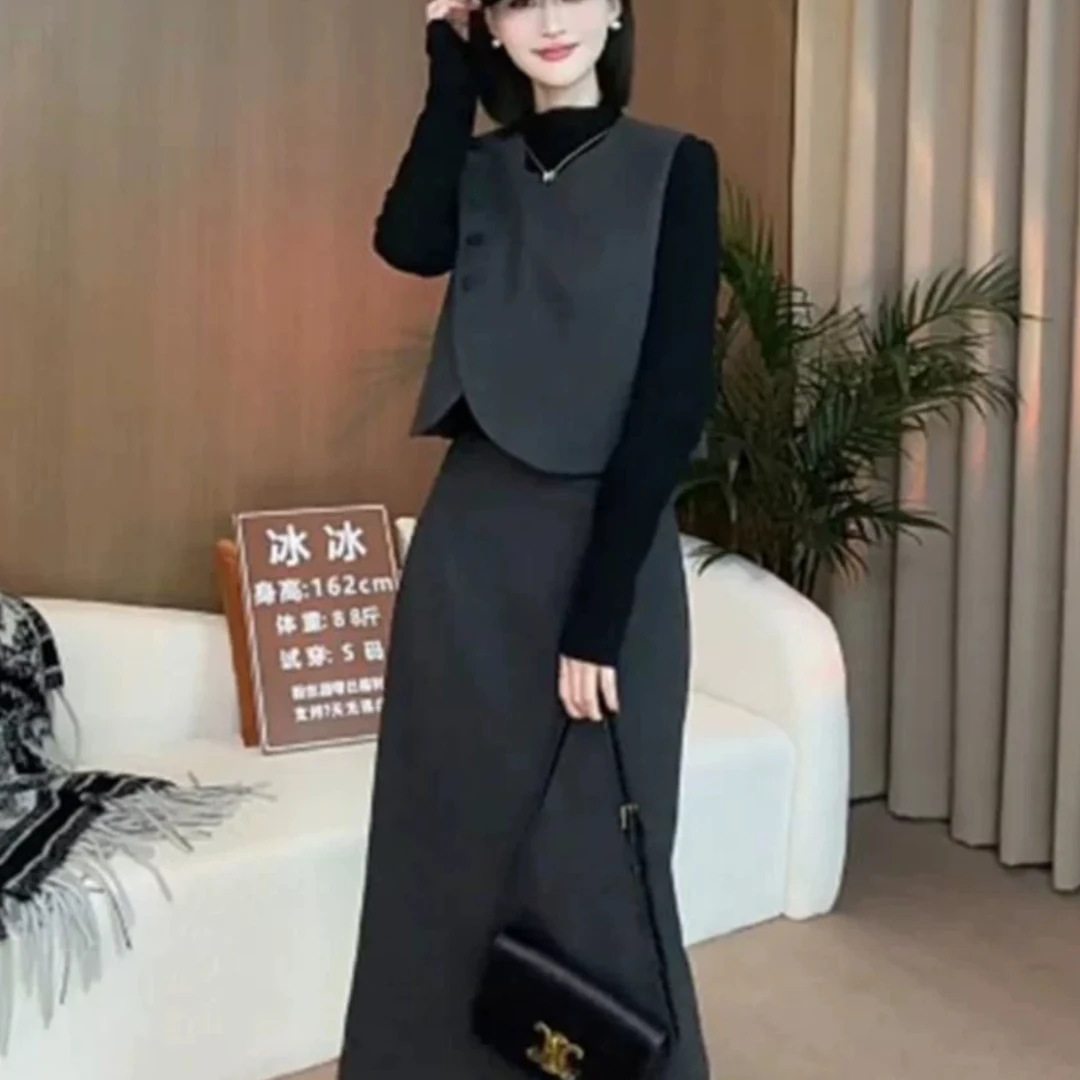 5217新款打底衫＋纽扣马甲＋半身裙三件套