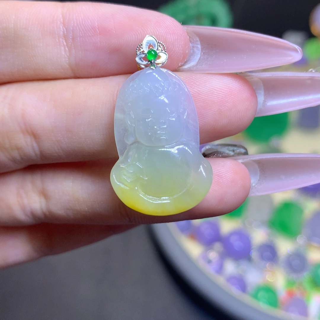 翡翠18K金镶嵌颈饰