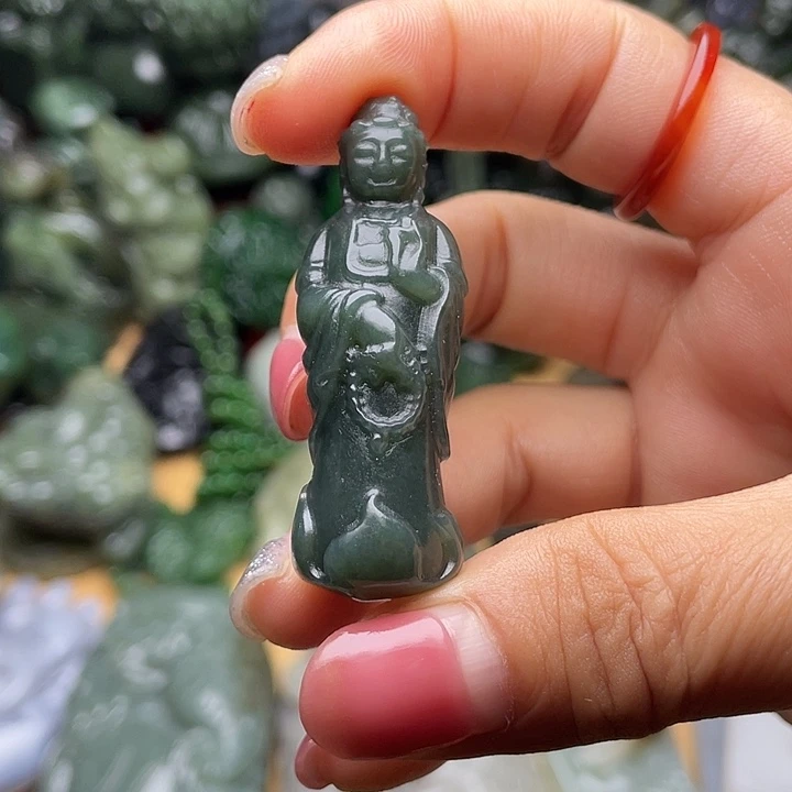 未镶嵌和田玉挂件