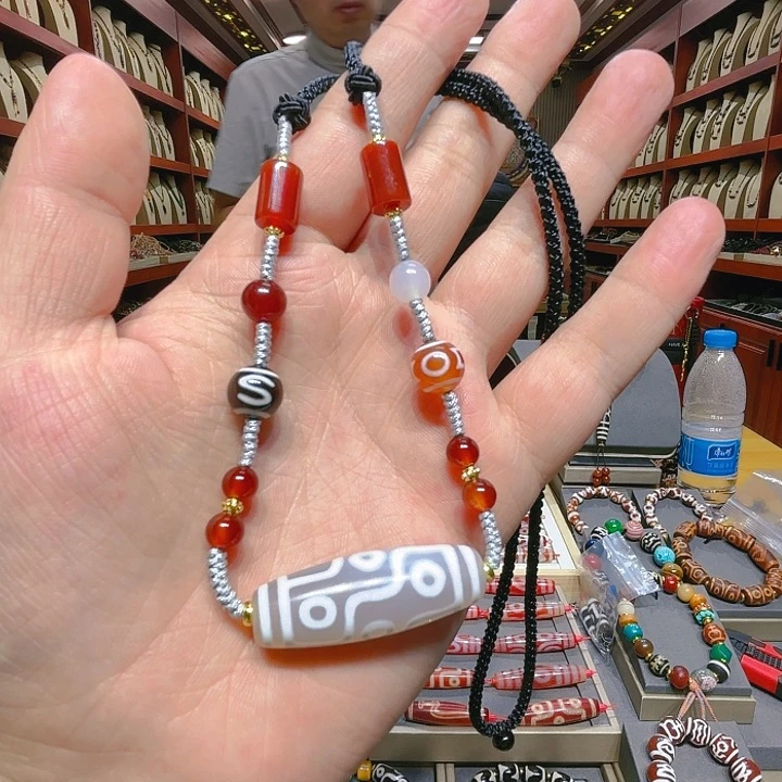 未镶嵌玛瑙/玉髓珠宝奇石