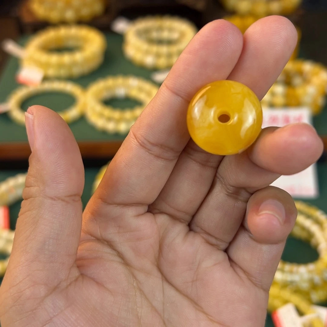 琥珀裸石未镶嵌jjjjjjjjjnnjjnn