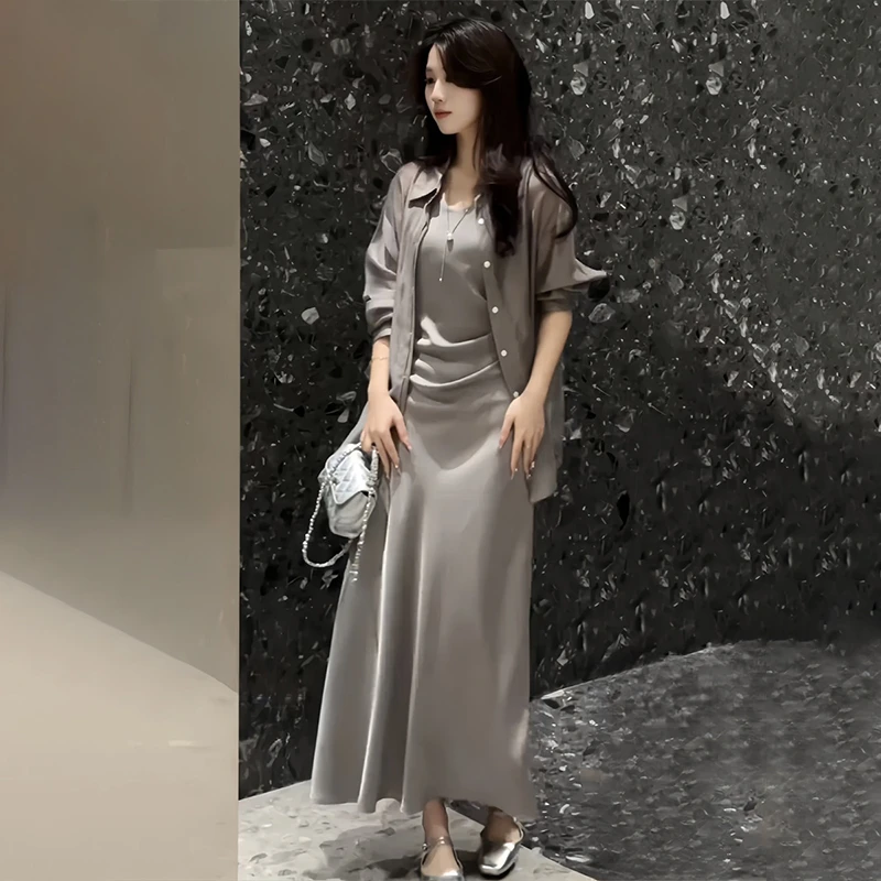 2025超火女装套装高级感灰色吊带连衣裙慵懒风防晒衬衫穿搭两件套