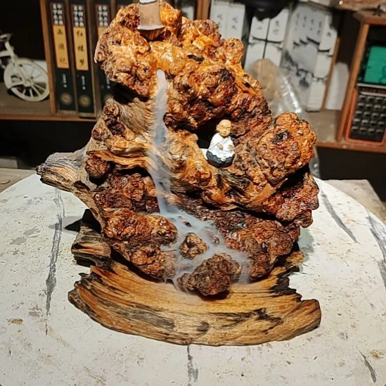 笑***2松木39北沉香琥珀木天然造型山水摆件。