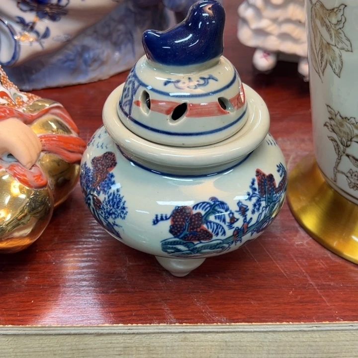 瓷片微瑕。。。。。。。。。。。。