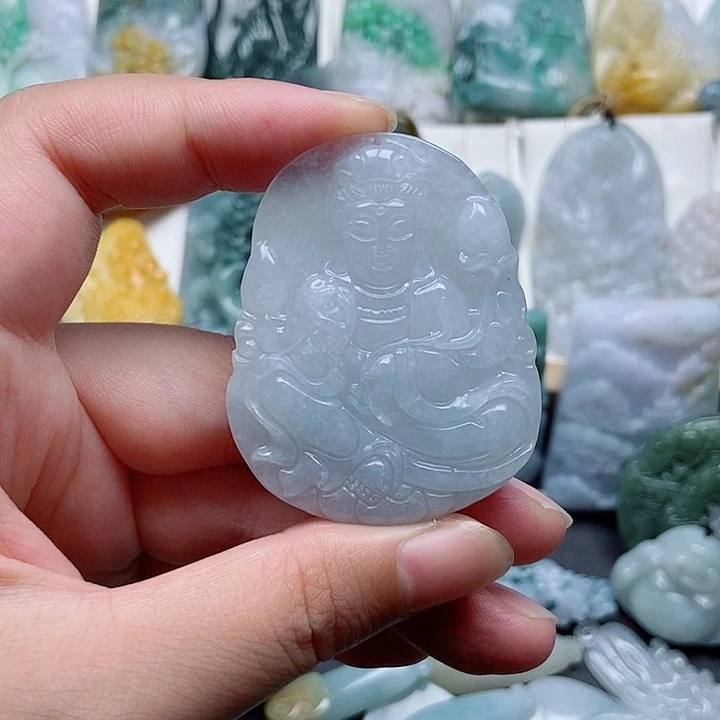 翡翠未镶嵌颈饰翡翠