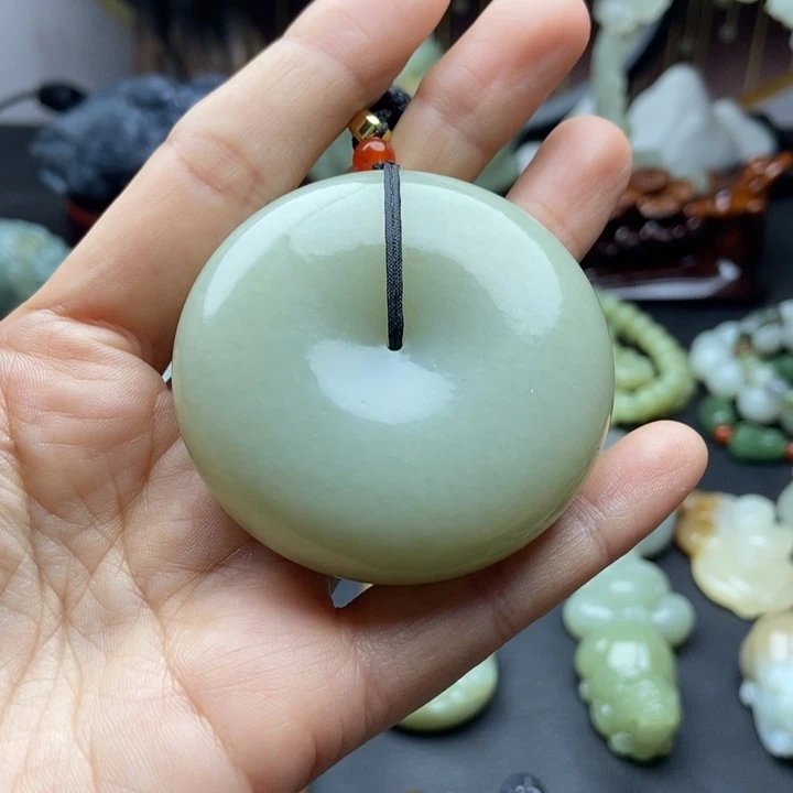 未镶嵌和田玉挂件