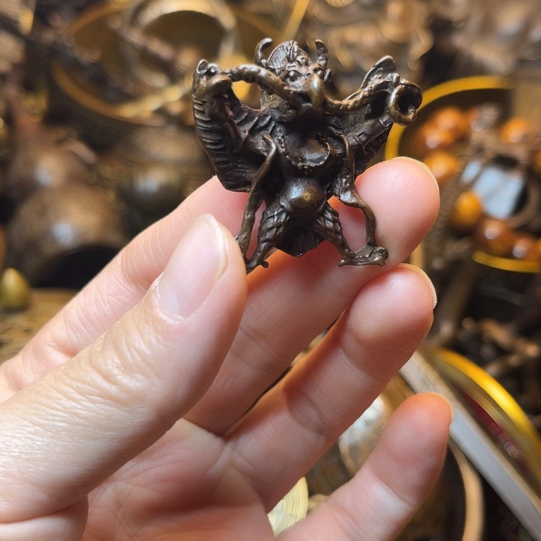 精美铜器工艺品等