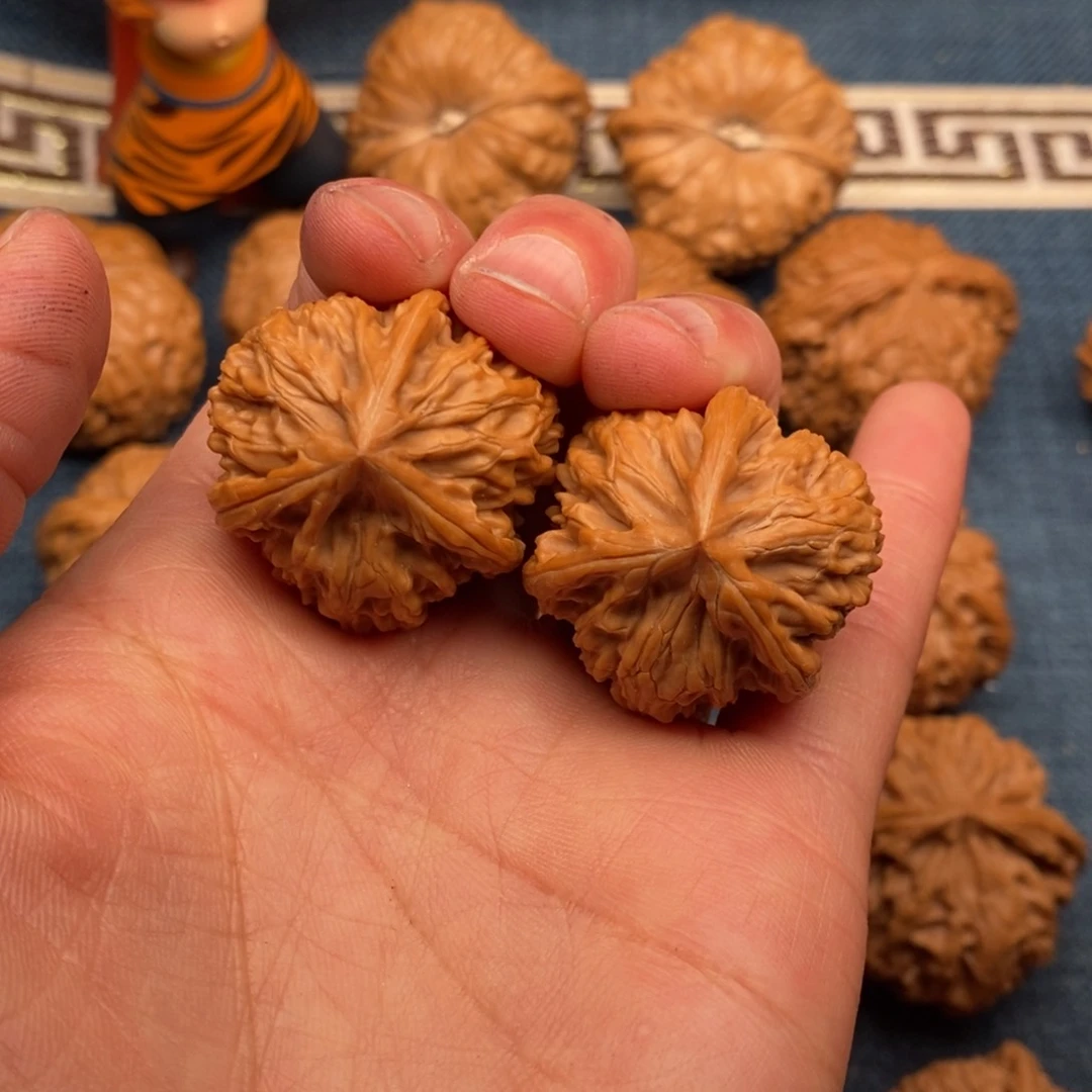 文玩核桃把件31全品球奔