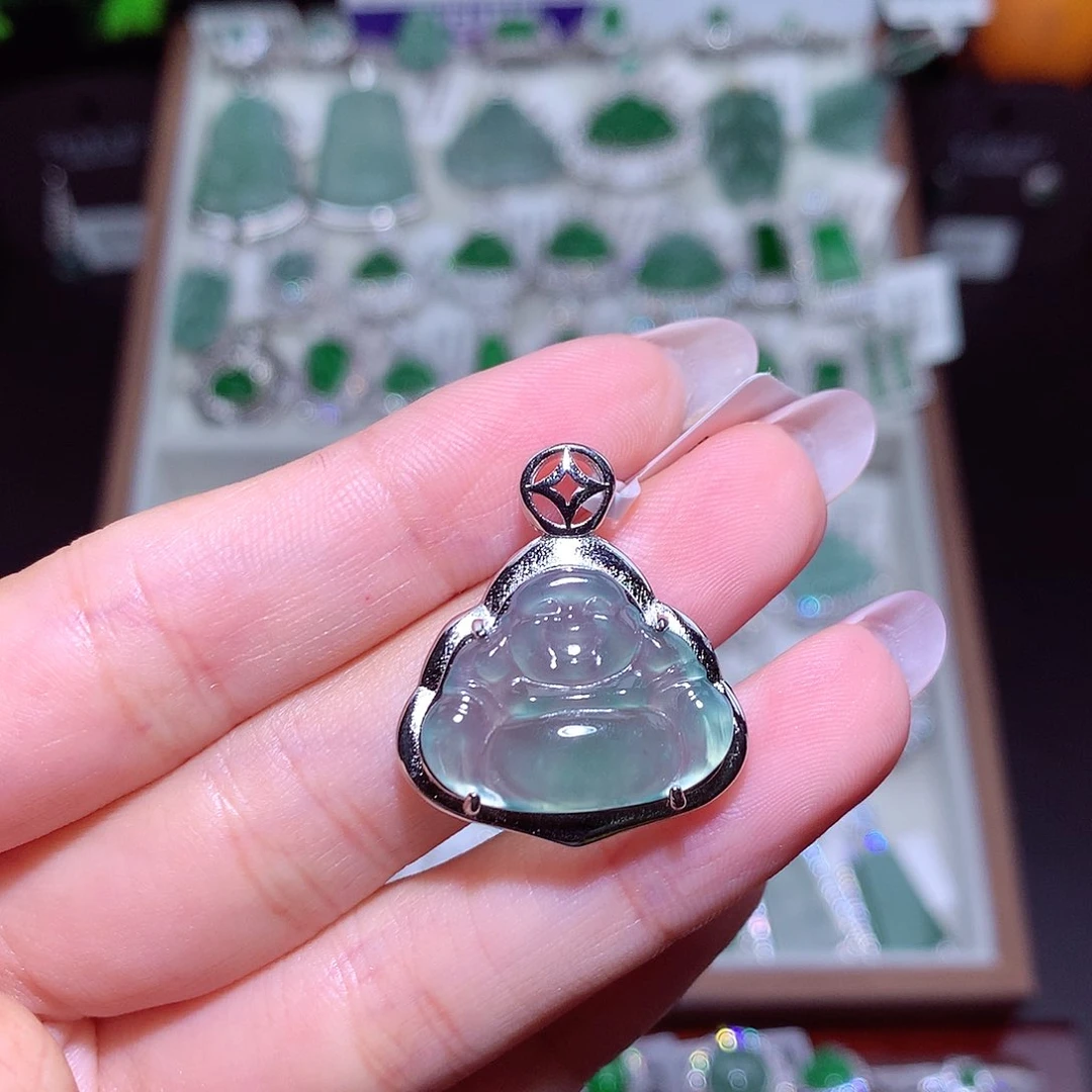 翡翠未镶嵌颈饰翡翠(配链子)